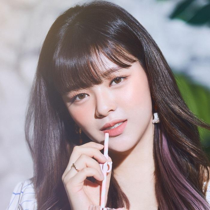 JEONGYEON